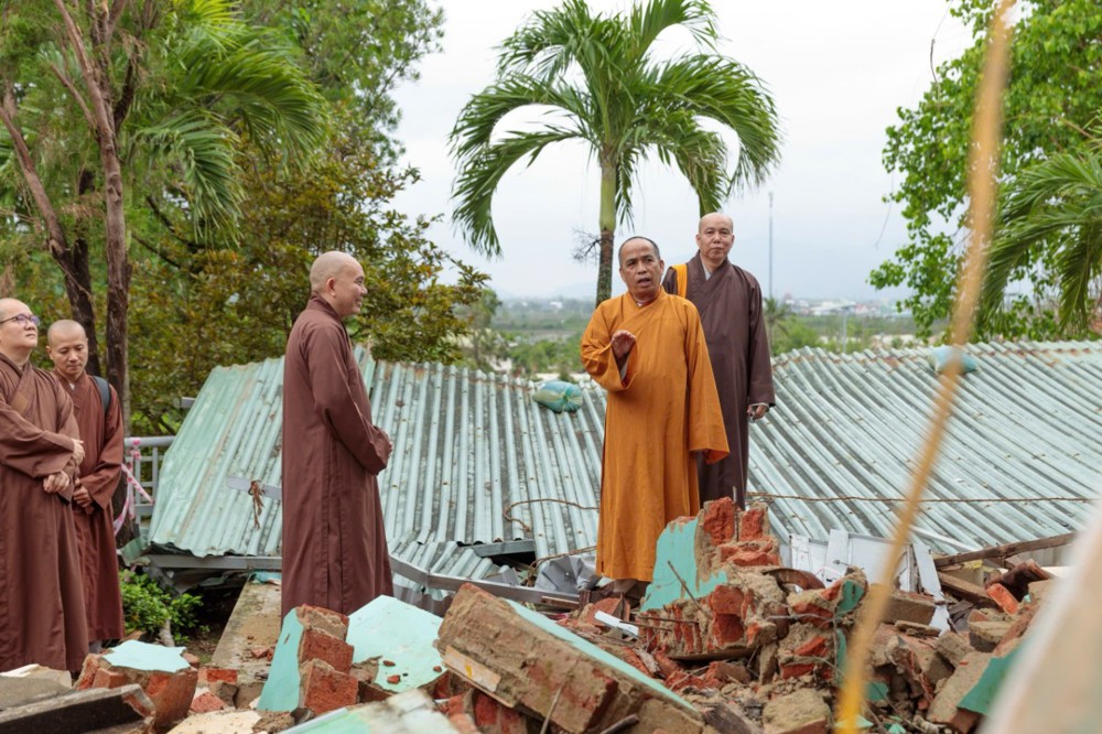 Gia Lai: Phân ban Trung cấp Phật học thăm trường TCPH Nguyên Thiều