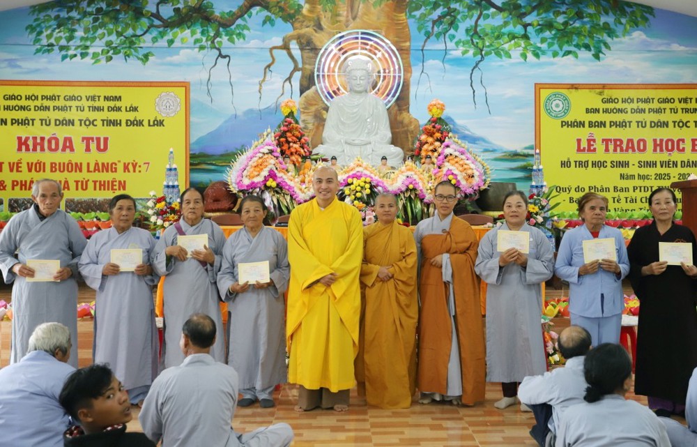 Đắk Lắk: Bế mạc khóa tu “Phật về với buôn làng” tại chùa Phước Quang