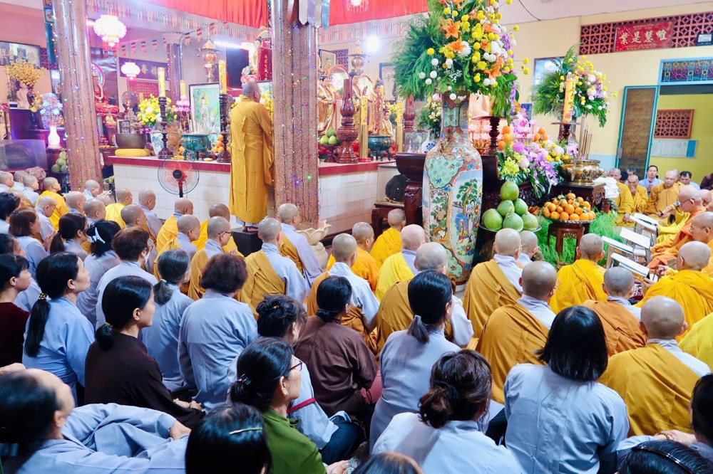 TP.HCM: Bế mãn khóa niệm Phật “Bá Nhật Trì Danh, Cầu Sanh Tịnh Độ” lần thứ 60