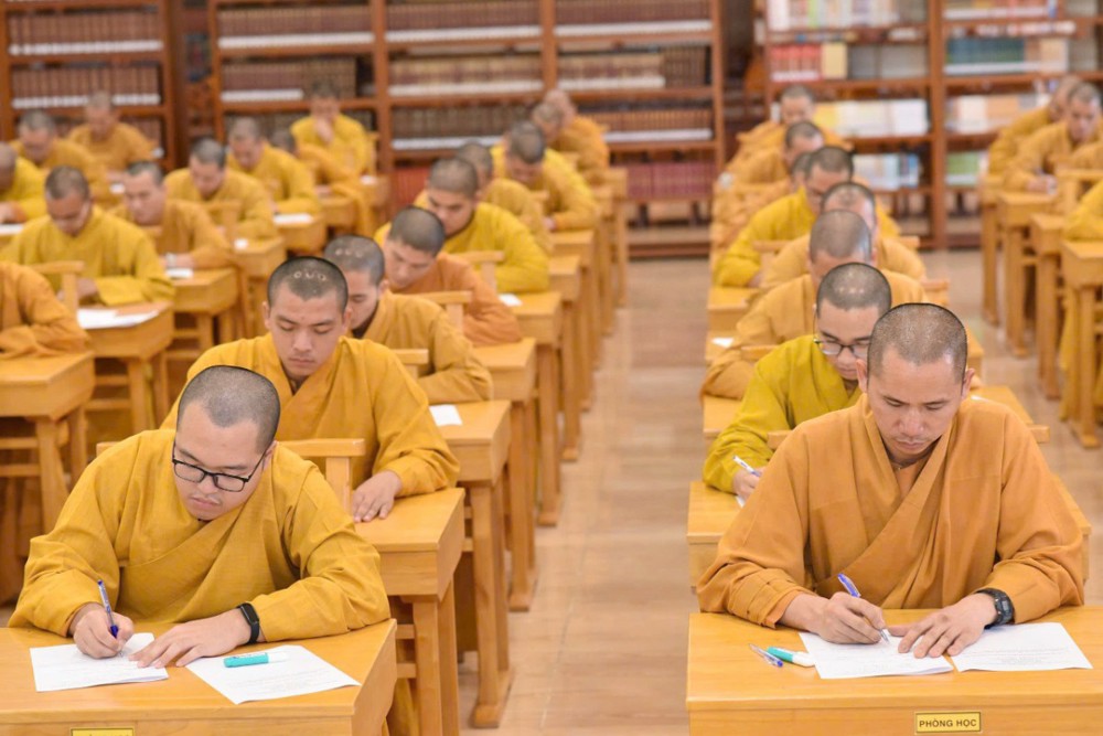 Đồng Nai: Khai mạc kỳ thi tốt nghiệp khóa XI Trường TCPH tỉnh cơ sở Thiền viện Thường Chiếu