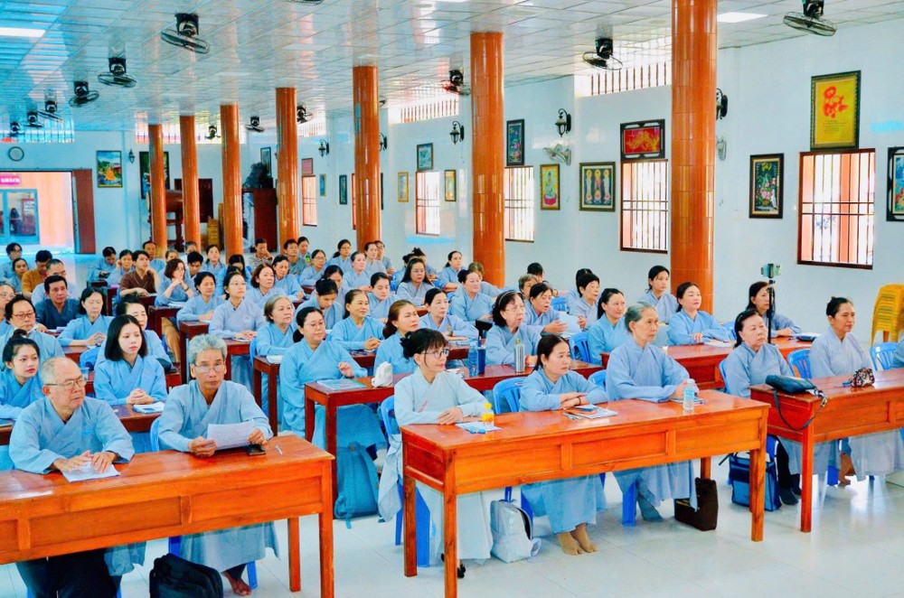 Cần Thơ: Gần 90 học viên Lớp Giáo lý căn bản khóa IV bước vào kỳ thi mãn khóa