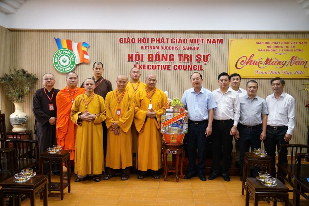 TP.HCM: Lãnh đạo tỉnh Cà Mau thăm, chúc Tết Văn phòng II Trung ương GHPGVN