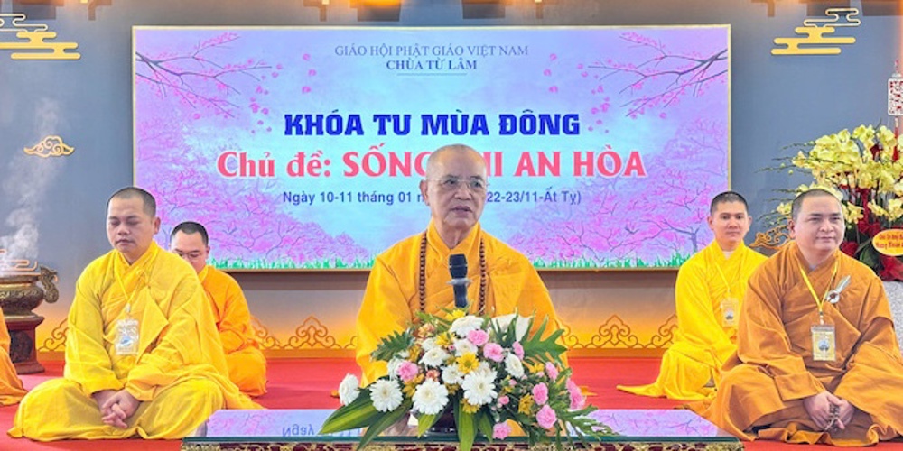 TP. HUẾ: CHÙA TỪ LÂM KHAI MẠC KHÓA TU MÙA ĐÔNG “SỐNG VUI AN HÒA”