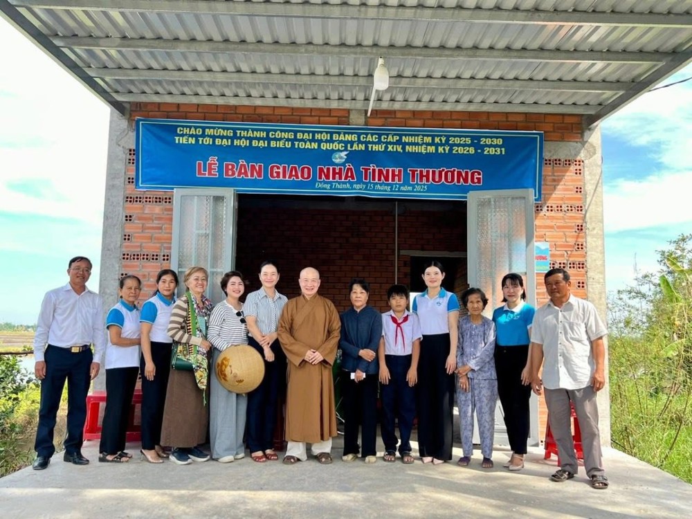 Tây Ninh: Chùa Pháp Tạng bàn giao 02 mái ấm tình thương cho bà con có hoàn cảnh khó khăn