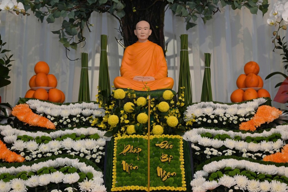TP.HCM: Linh Quang tịnh xá trang nghiêm tưởng niệm 75 năm ngày viên tịch của Tổ sư Huệ Nhựt – khai sáng hệ phái Khất sĩ Đại thừa