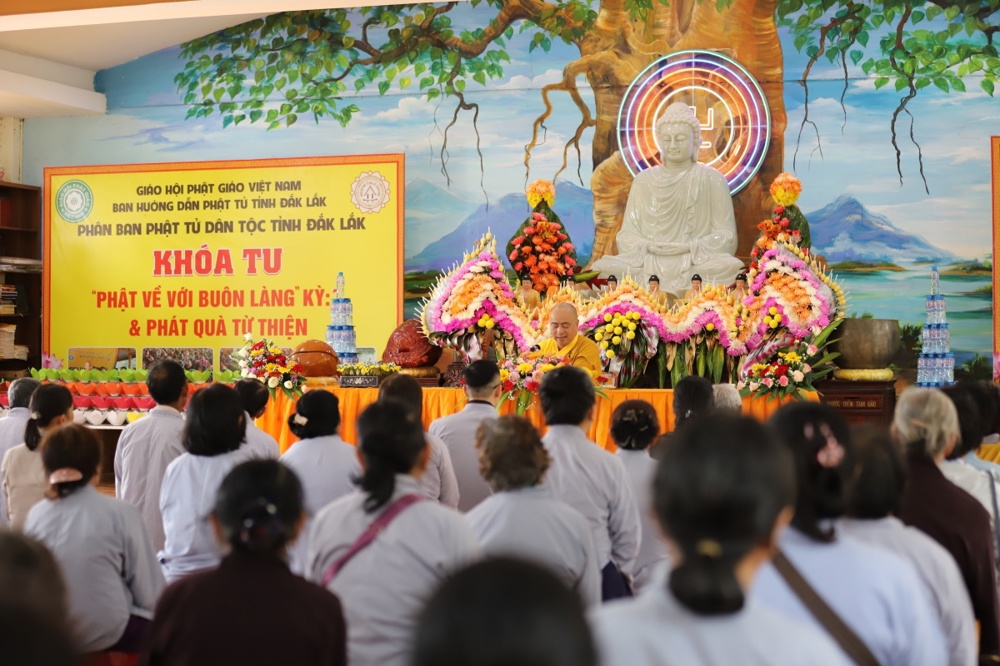 Xã Đức Bình: Bế mạc khóa tu “Phật về với buôn làng” tại chùa Phước Quang