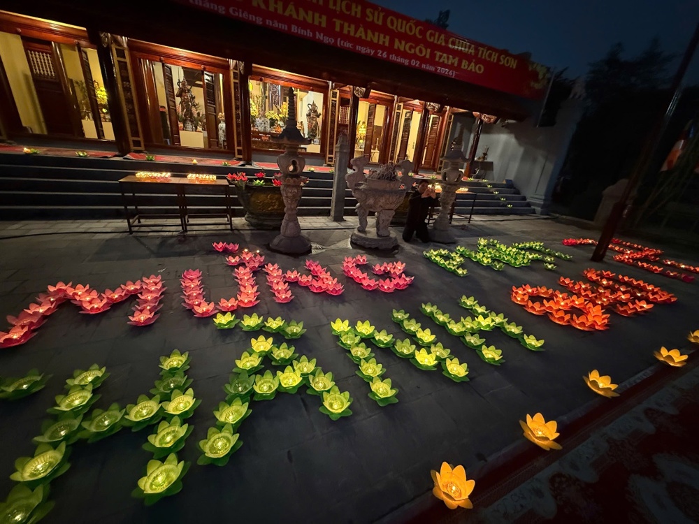 Phú Thọ: Lung linh đêm Hoa đăng mừng Phật Thành đạo và Khởi sắc kỳ thi Giáo lý cho 600 Phật tử插图36