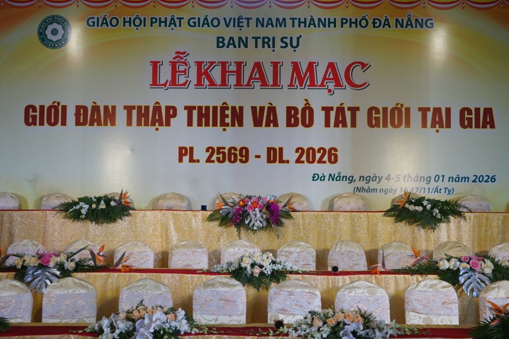 Đà Nẵng: Khai mạc giới đàn Thập thiện và Bồ Tát cho Phật tử tại gia 