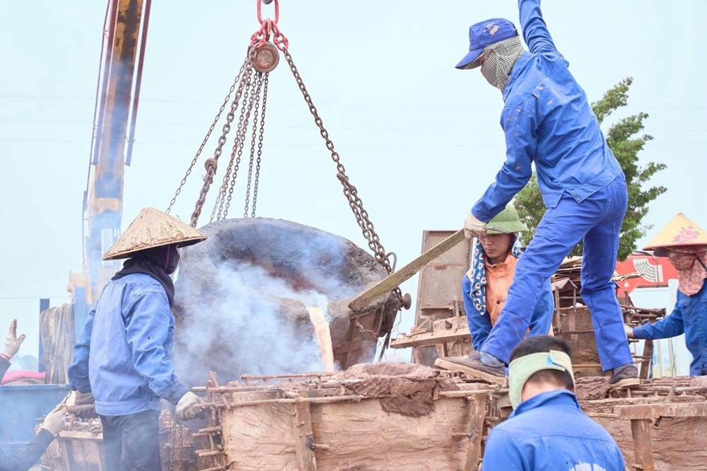 Hưng Yên: Lễ rót đồng đúc kim thân Phật tượng và Bồ tát tại chùa Linh Quang