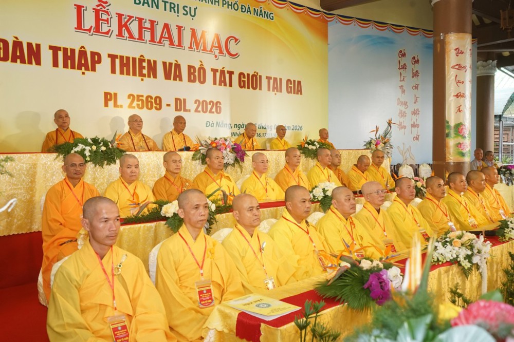 Đà Nẵng: Khai mạc giới đàn Thập thiện và Bồ tát cho Phật tử tại gia 