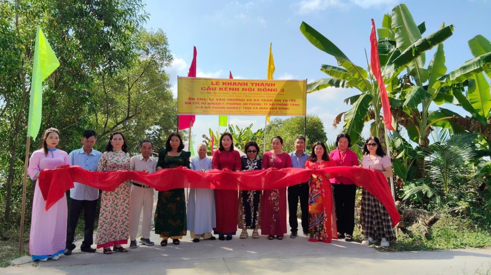 Cà Mau: Ban Từ Thiện Xã Hội Phật giáo khánh cầu Kênh Nội Đồng 3 tại xã Tạ An Khương