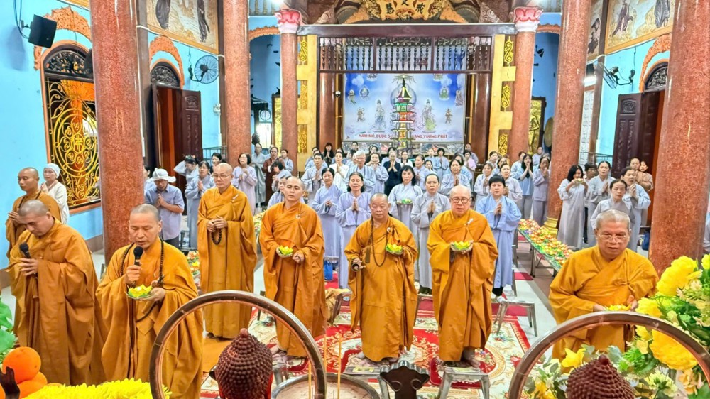 TP.HCM: Tổ đình chùa Vạn Thọ trang nghiêm tổ chức lễ mừng khánh đản Đức Phật A Di Đà