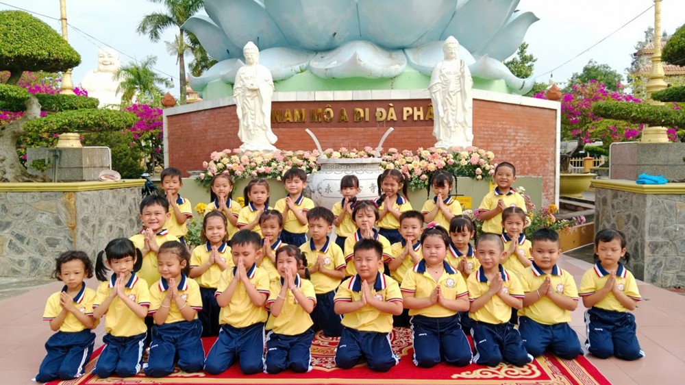 Đồng Tháp: Chùa Tịnh Nghiêm tổ chức nhiều hoạt động ý nghĩa dịp Vía Đức Phật A Di Đà