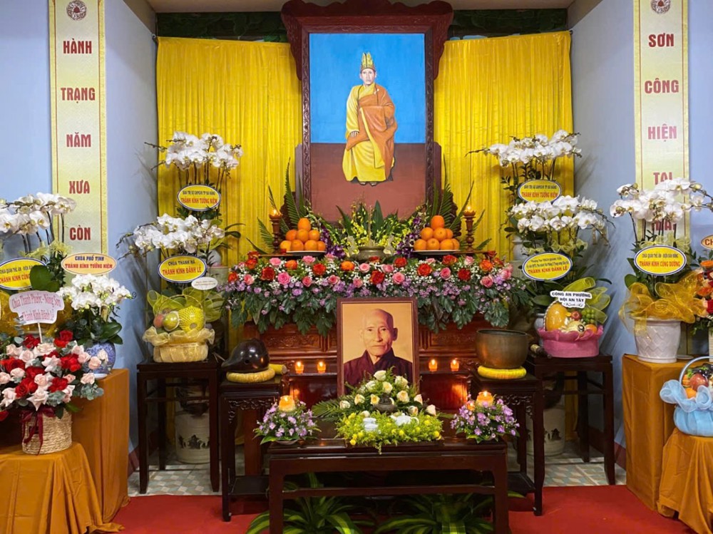 TP.Đà Nẵng: Đêm hoa đăng tưởng niệm 36 năm ngày Đại lão Hòa thượng Thích Hành Sơn viên tịch