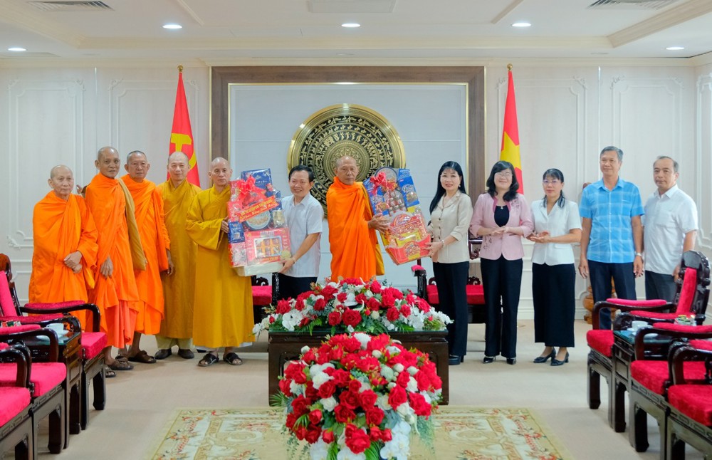 Phật giáo An Giang thăm, chúc Tết các cơ quan tỉnh nhân dịp Xuân Bính Ngọ 2026