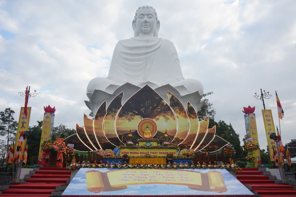 Đà Nẵng: Trang nghiêm lễ kỷ niệm ngày Đức Phật thành đạo