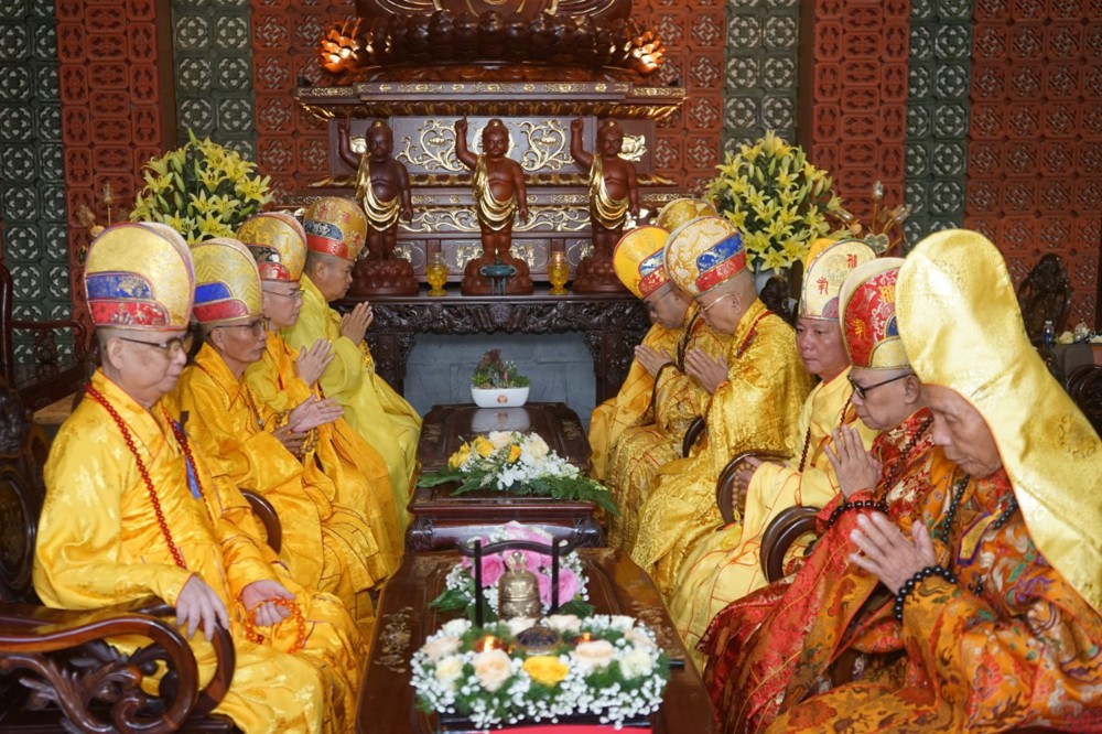 Đà Nẵng Lễ truyền giới Thập thiện và Bồ Tát cho Phật tử tại gia