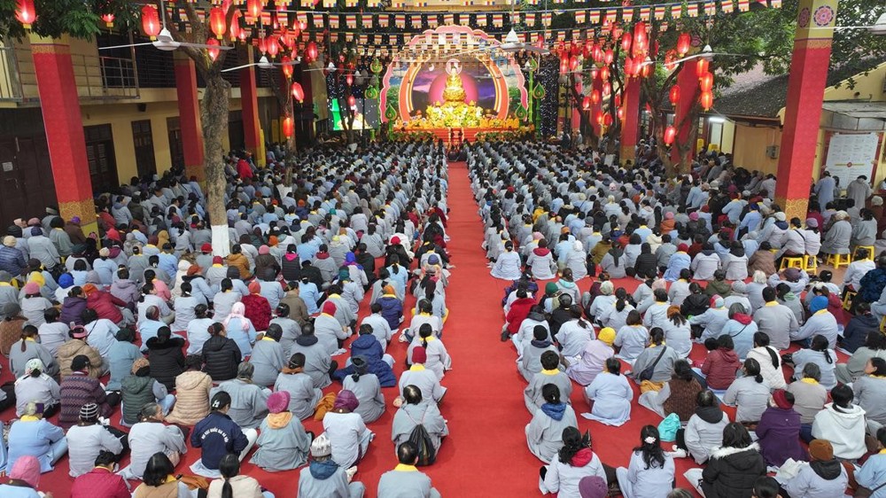 Hà Nội: Lễ kỷ niệm ngày Đức Phật Thành đạo và 28 năm hình thành Đạo tràng Pháp Hoa miền Bắc tại chùa Bằng