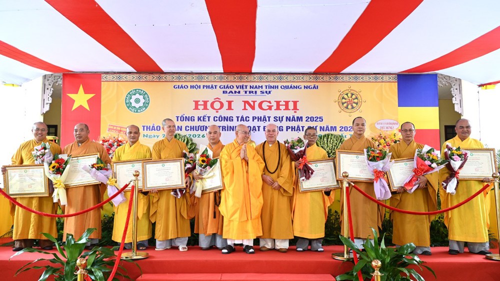 Quảng Ngãi: Ban Trị sự GHPGVN tỉnh tổ chức Hội nghị tổng kết công tác Phật sự năm 2025, triển khai phương hướng hoạt động năm 2026