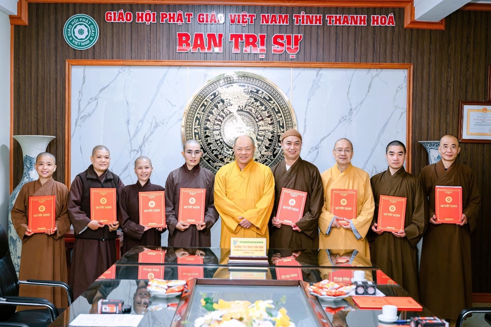 Thanh Hoá: Ban Trị sự GHPGVN tỉnh trao Quyết định Ban Quản trị đến các tự viện trong tỉnh