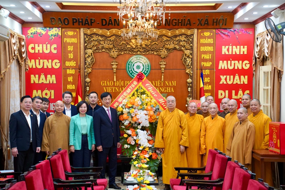 Bí thư Thành ủy Hà Nội Nguyễn Duy Ngọc thăm và chúc Tết Trung ương Giáo hội Phật giáo Việt Nam