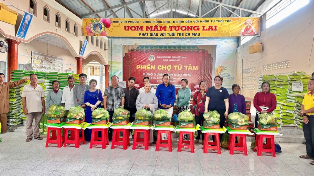 Cà Mau: Chùa Vạn Phước mở phiên chợ Từ Tâm Tết Bính Ngọ cho 500 gia đình