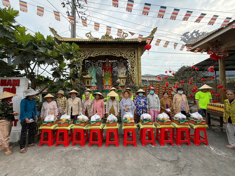 Đồng Tháp: Phiên chợ Tết 0 đồng ấm áp nghĩa tình tại chùa Phước Hội, xã Mỹ Thành