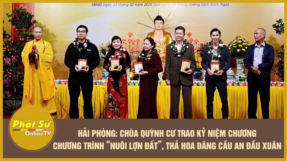 [Video] Hải Phòng: Chùa Quỳnh Cư trao kỷ niệm chương chương trình “Nuôi lợn đất”, thả hoa đăng cầu an đầu xuân