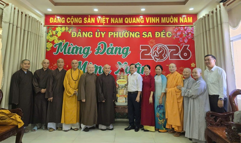 Đồng Tháp: Đại diện Phật giáo Khu vực II thăm, chúc Tết Bính Ngọ 2026 đến các cơ quan ban ngành địa phương