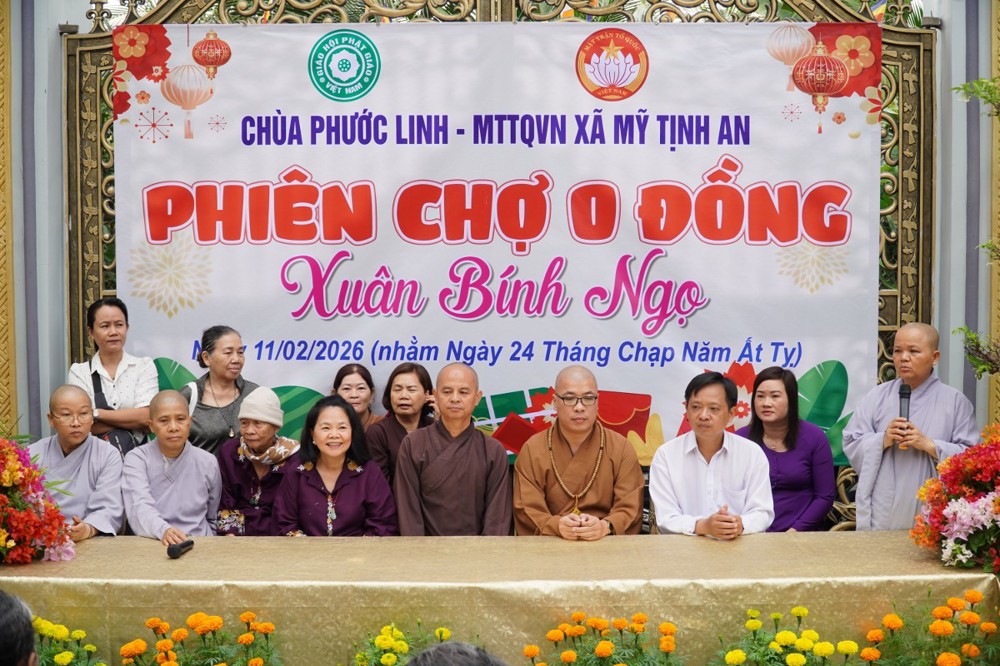 Đồng Tháp: Phiên chợ Tết 0 đồng tại chùa Phước Linh lan tỏa yêu thương đón mừng Xuân mới
