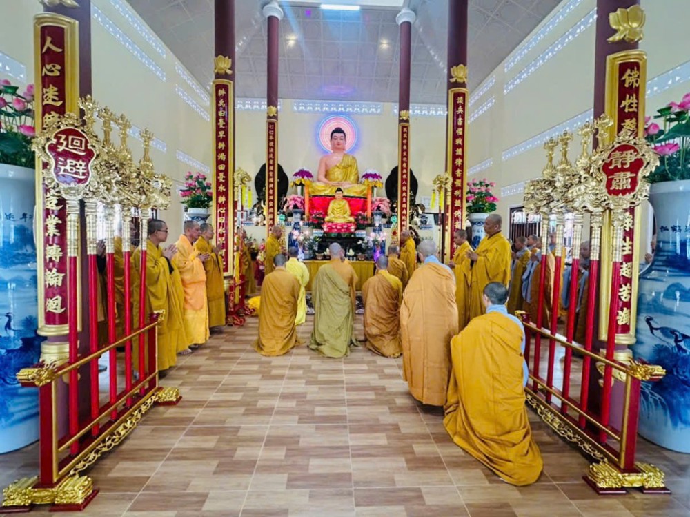 Vĩnh Long: Trang nghiêm Lễ Tảo Tháp tại Tổ đình Tuyên Linh – Tri ân bậc tiền nhân chấn hưng Phật pháp