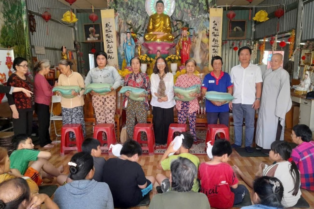 Tây Ninh: Ấm áp nghĩa tình tại Điểm SHTGTT Bửu Liên trong lễ Tất niên