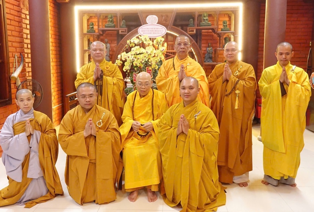 Quảng Ngãi: Phân ban Phật tử Dân tộc Trung ương thành kính khánh tuế Trưởng lão Hòa thượng Thích Quảng Xả