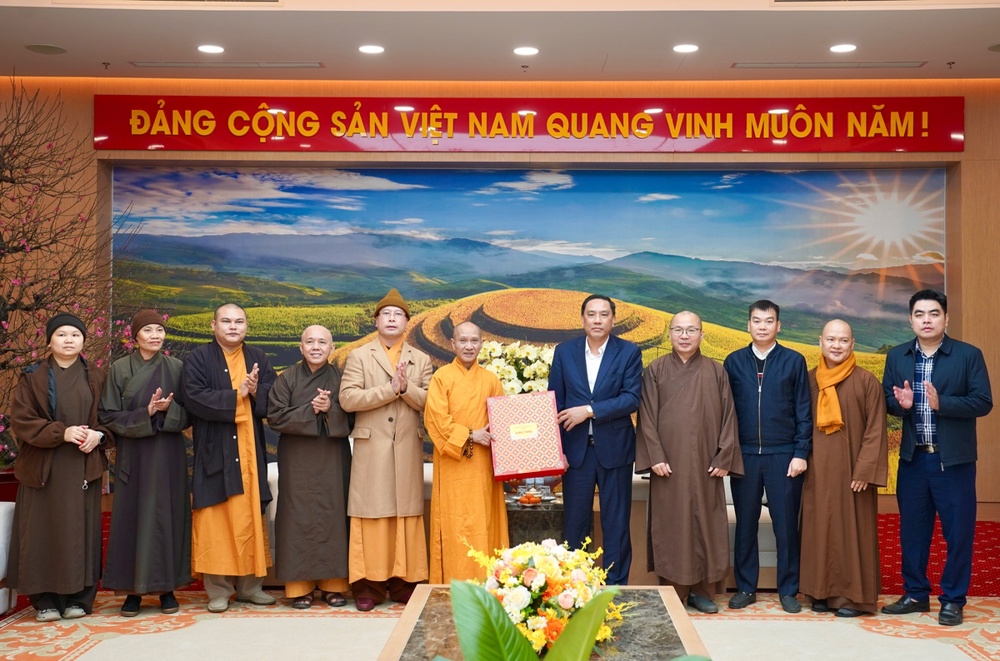 Lào Cai: Ban Trị sự Giáo hội Phật giáo Việt Nam tỉnh thăm và chúc Tết các cơ quan lãnh đạo tỉnh