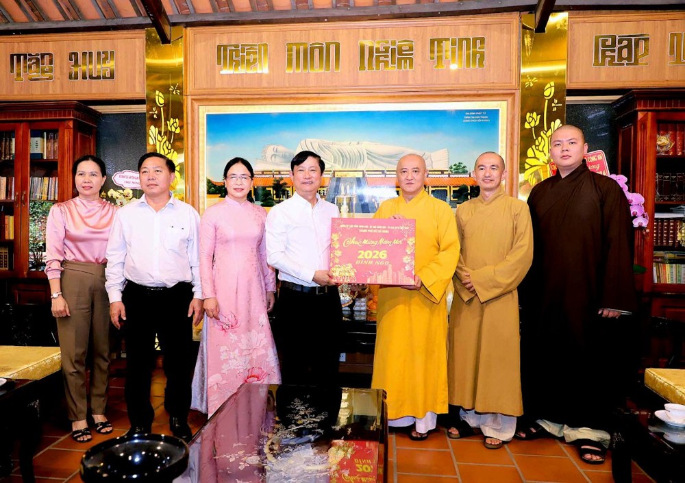 TP.HCM: Lãnh đạo Thành ủy đến thăm và chúc Tết Bính Ngọ