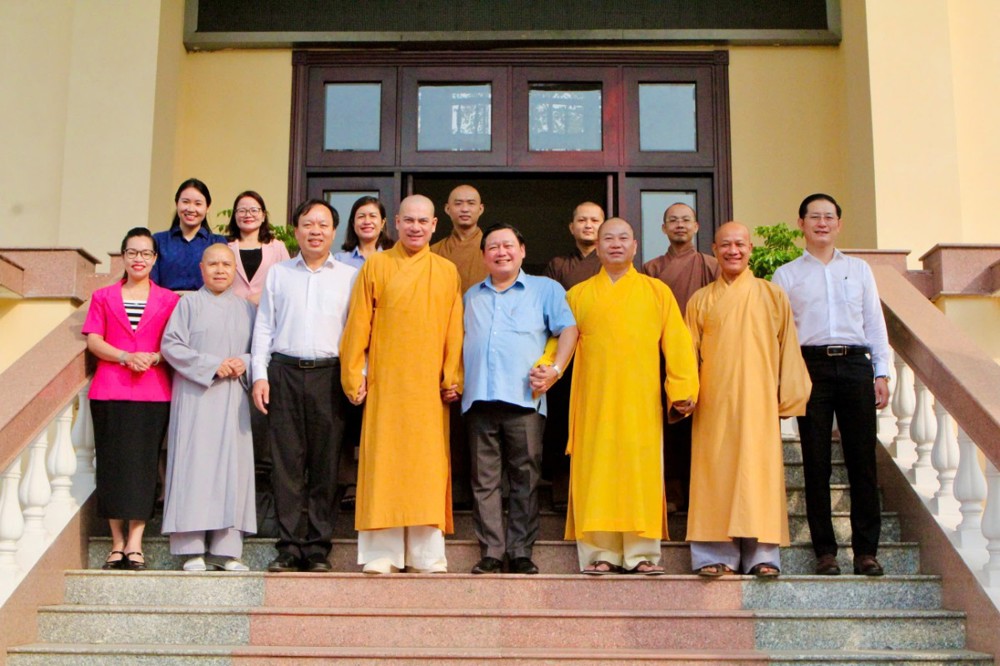 Đồng Nai: Đoàn Văn phòng Thường trực Ban Trị sự GHPGVN tỉnh Đồng Nai thăm, chúc Tết các cơ quan chính quyền phường Bình Phước