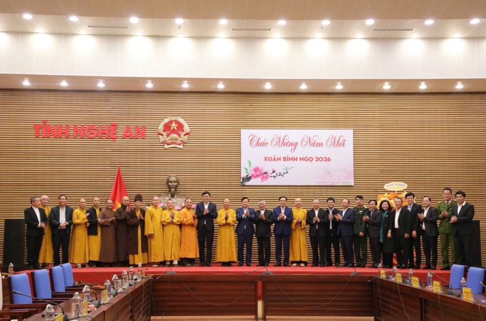 Nghệ An: Phật giáo và Công giáo thăm, chúc Tết lãnh đạo tỉnh