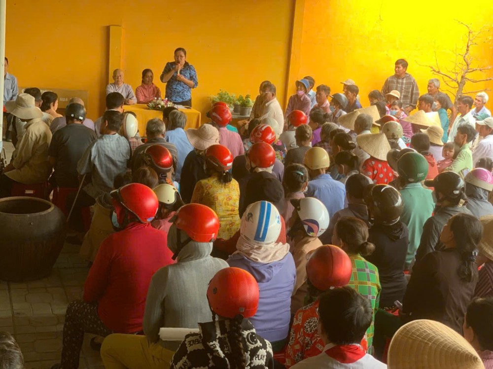 Vĩnh Long: 170 phần quà Từ bi lan tỏa yêu thương đến người nghèo và người khiếm thị tại xã Thạnh Phú