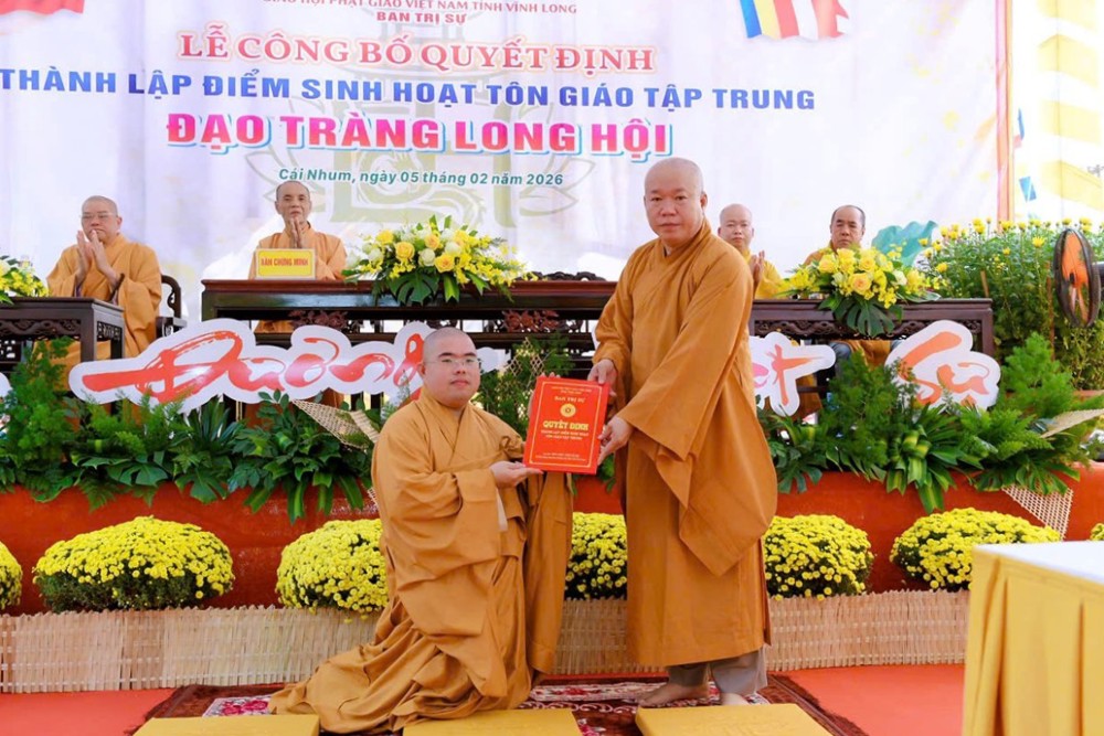 Vĩnh Long: Công bố Quyết định thành lập Điểm sinh hoạt tôn giáo tập trung Đạo tràng Long Hội