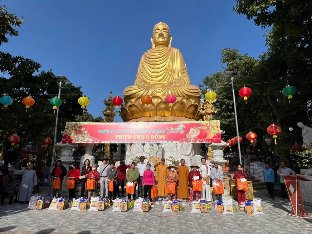 Cần Thơ: Chùa Thiên Thới tổ chức phiên chợ 0 đồng mừng tết Bính Ngọ 2026
