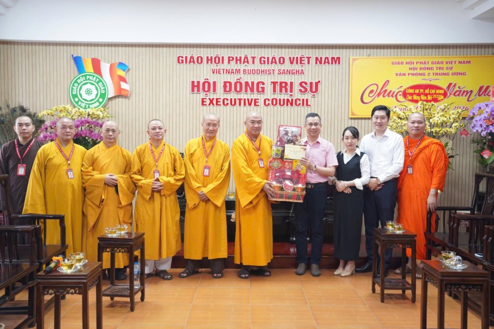 Ban Trị sự GHPGVN tỉnh Cà Mau, Công an TP.HCM và Bệnh viện Chợ Rẫy chúc Tết lãnh đạo Trung ương GHPGVN