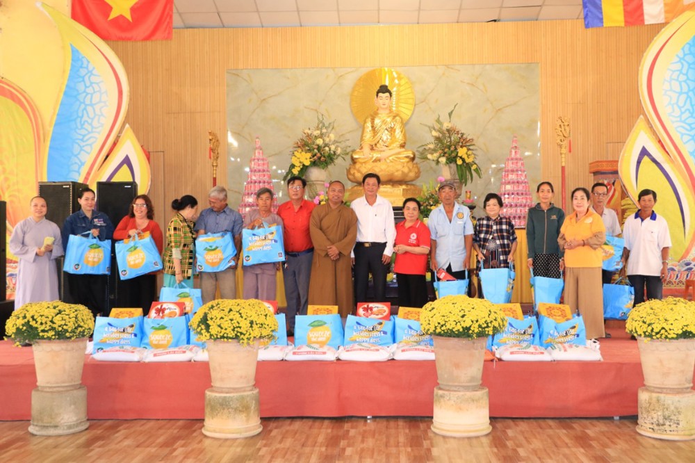 Đồng Tháp: Chùa Thiền Kim – xã Tháp Mười tổ chức “Xuân Yêu Thương Bính Ngọ”