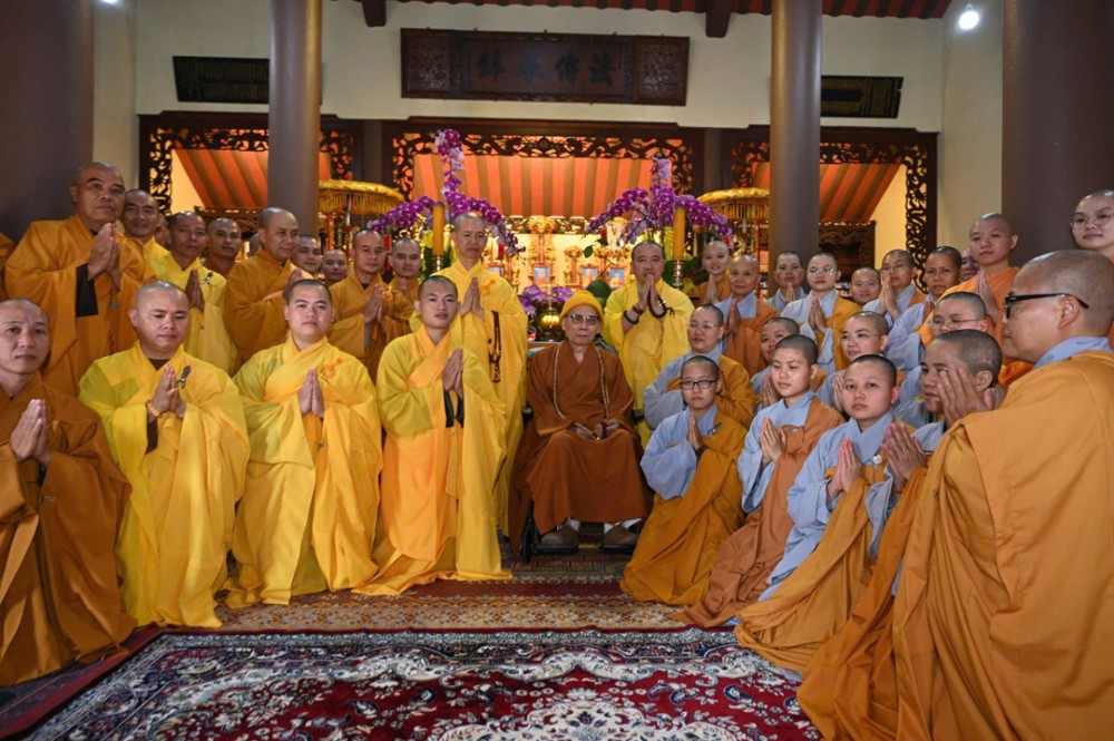 Quảng Ngãi: Trường Trung cấp Phật học trang nghiêm tổ chức họp mặt và khánh tuế đầu Xuân Bính Ngọ