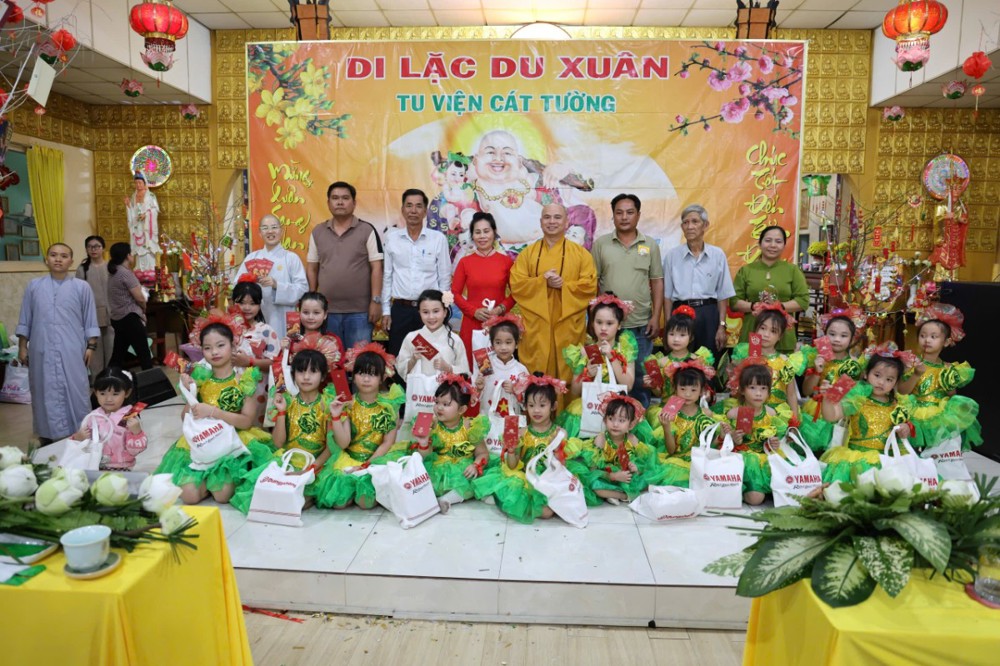 Tây Ninh: Đạo tràng Cát Tường tổ chức lễ Tất niên – Di Lặc du xuân, lan tỏa niềm vui trong những ngày giáp Tết Nguyên đán