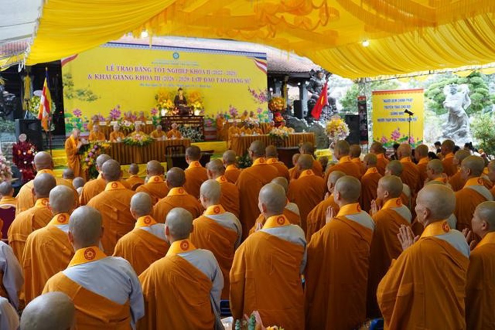 Hà Nội: Lễ Tốt nghiệp Khóa II (2022 - 2025) và Khai giảng Khóa III (2026 - 2029) Lớp Cao cấp Giảng sư