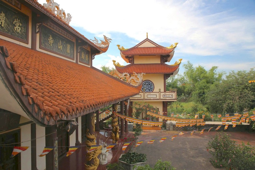 Chùa cổ Nhạn Sơn: Hai pho tượng đá tương truyền trồi lên từ lòng đất 8