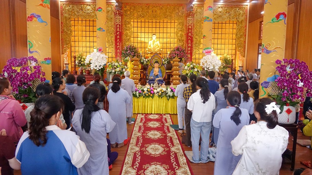 Quảng Ngãi: Chùa Huệ Hương tổ chức lễ Thượng Nguyên và đêm thuyết pháp “Trí Huệ Song Tu”