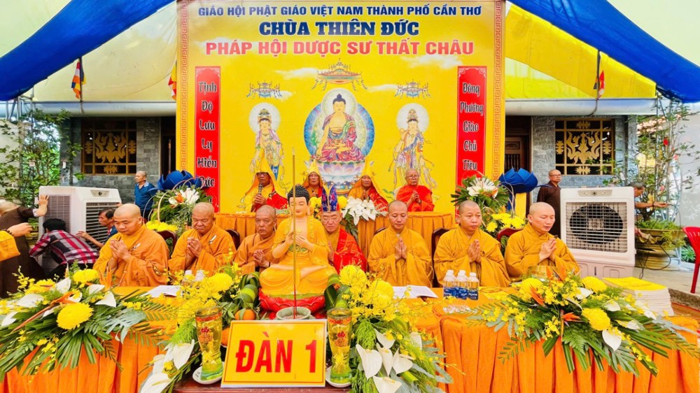 Cần Thơ: Chùa Thiên Đức tổ chức trang nghiêm Pháp hội Dược sư Thất châu