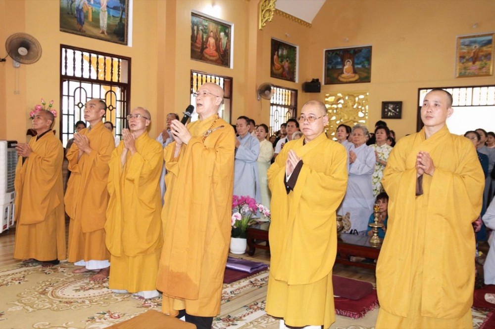 Ban HDPT TP.HCM kết hợp chùa Thiên Tôn tổ chức hành hương Thập tự đầu Xuân Bính Ngọ 2026