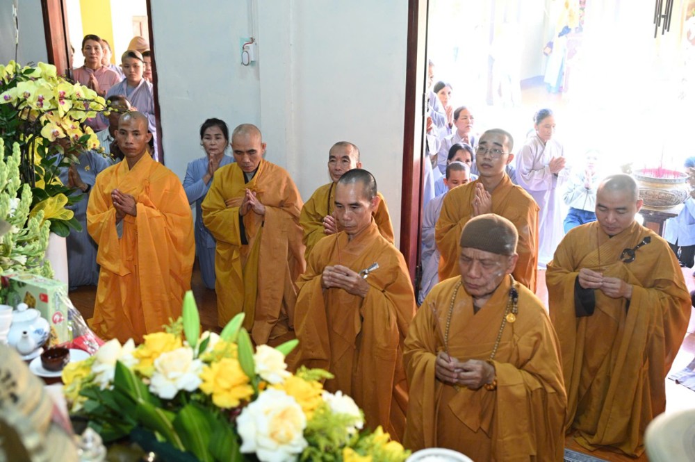 Quảng Ngãi: Trang nghiêm Lễ húy kỵ lần thứ 74 Tổ sư khai sơn Tổ đình Viên Giác